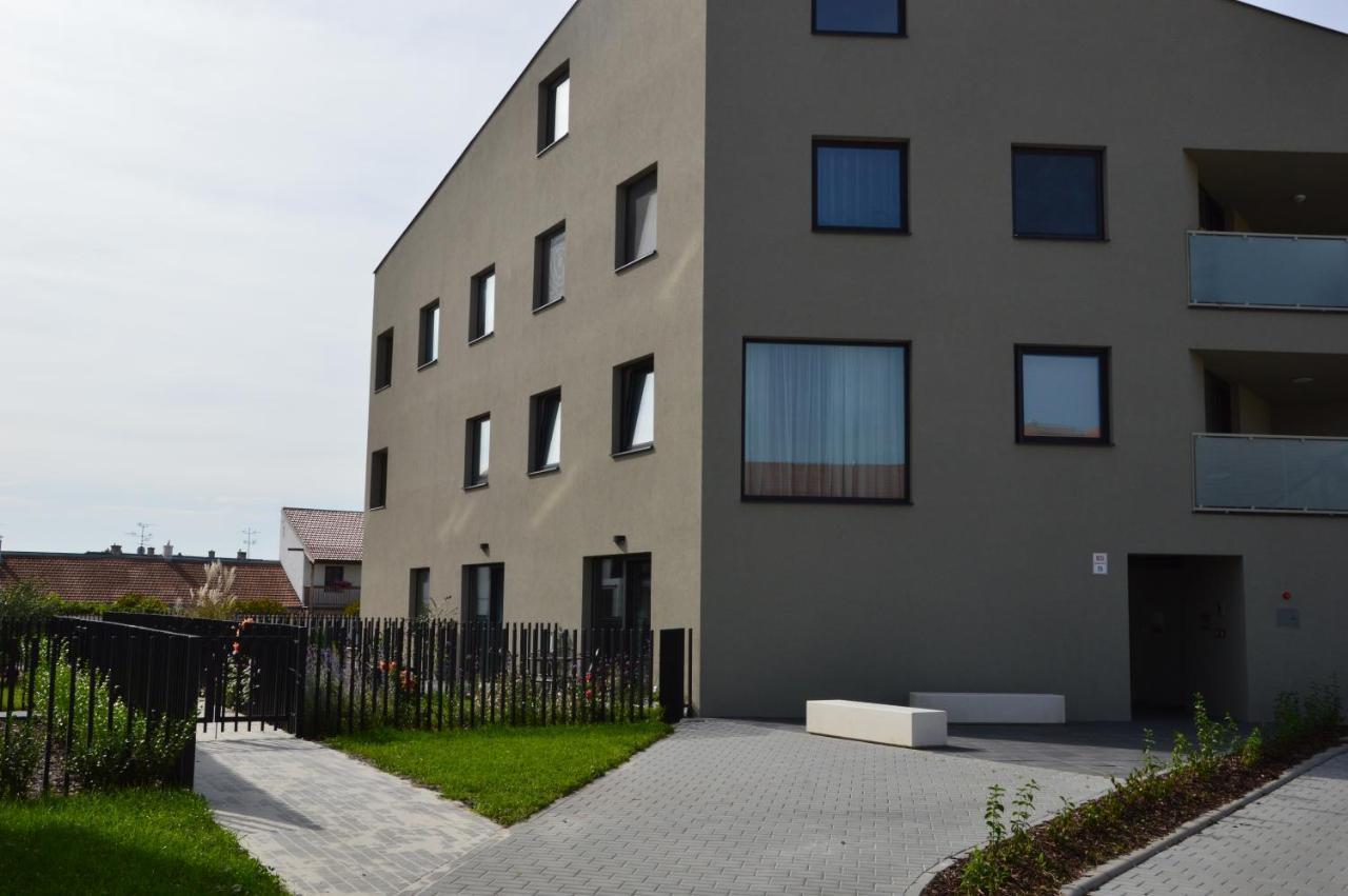 Palm Garden Apartment 1 Mikulov Luaran gambar